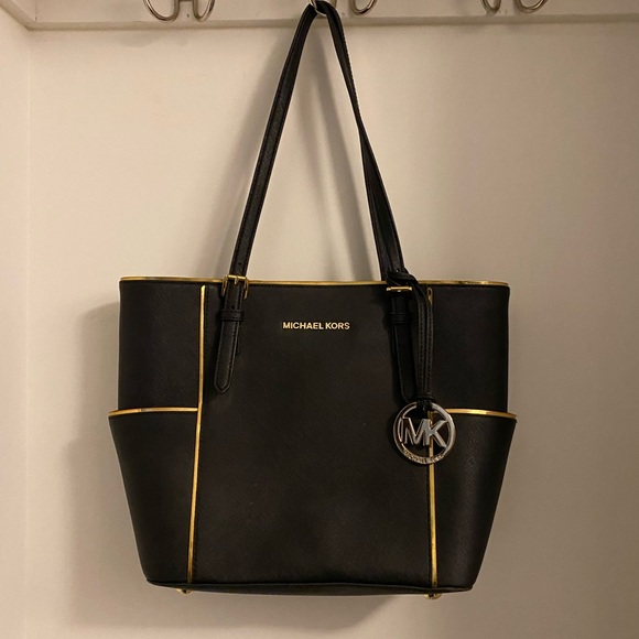 Michael Kors tote - Picture 1 of 4